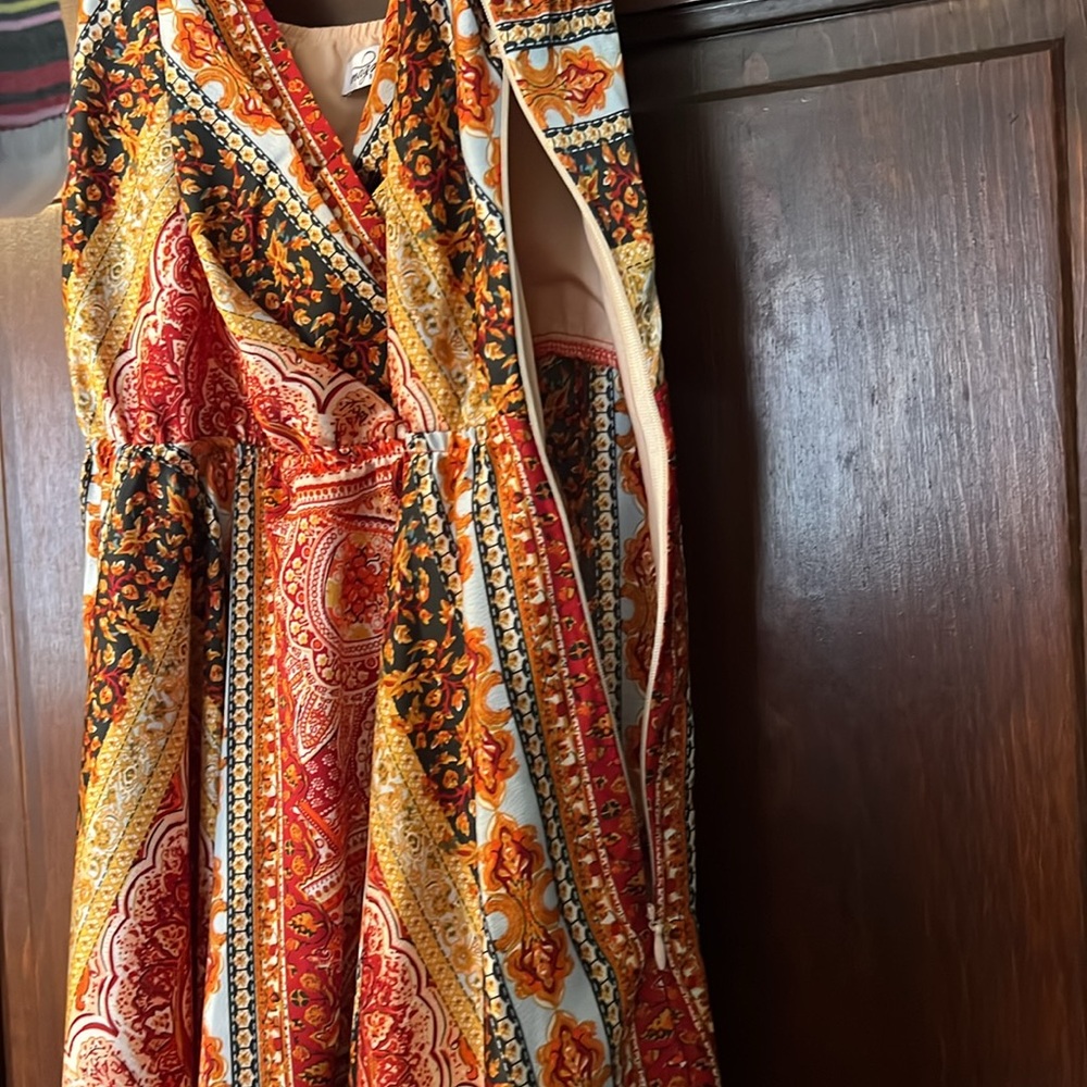 Vibrant Multicolor Sleeveless Magnolia Beautique Dress - Picture 2 of 2